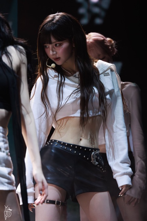 dailytriples's tweet photo. ˚｡⋆Yeonji 

c.@2snailsss https://t.co/5U6Z1peGCW