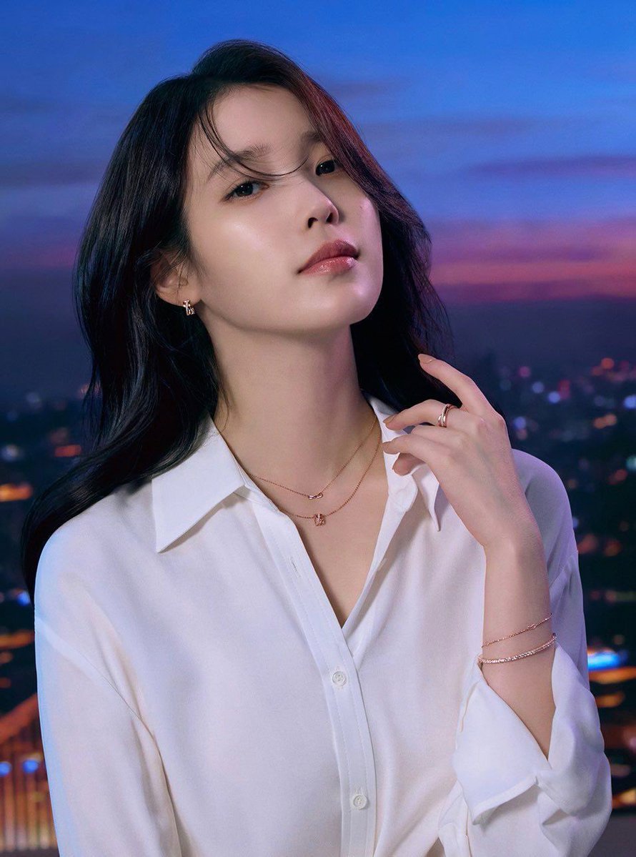 dontnox's tweet photo. IU has been named one of the 100 Great Koreans of 2026. 

she have been selected in the categories of “National Pride” and “Global Impact” for her work as a singer and actress

https://t.co/38d1G9JR9G https://t.co/2mSYV73RL6