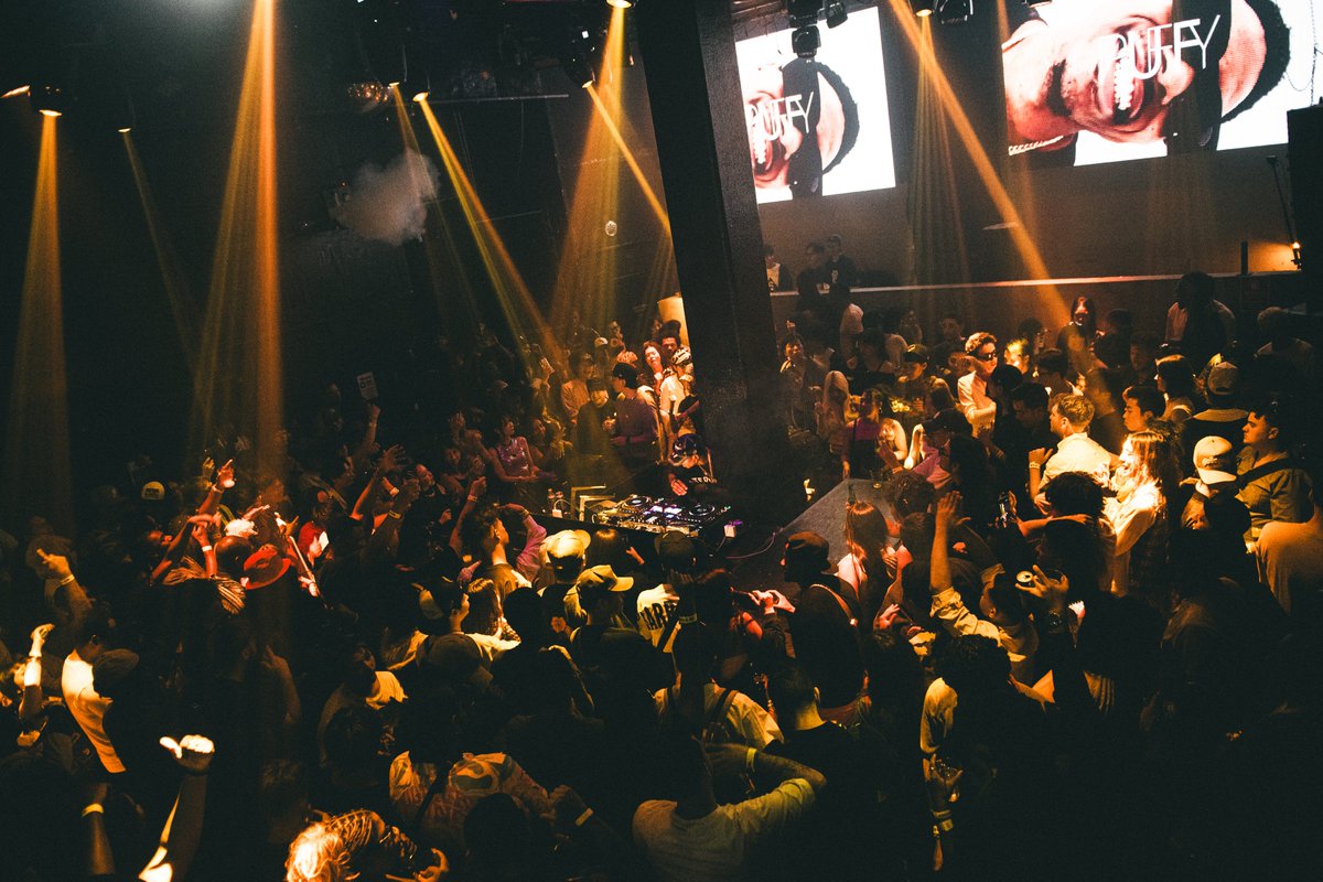 DEEJAYPUFFY's tweet photo. 📍Tokyo, Japan 🇯🇵 https://t.co/CdiGp0RKmt