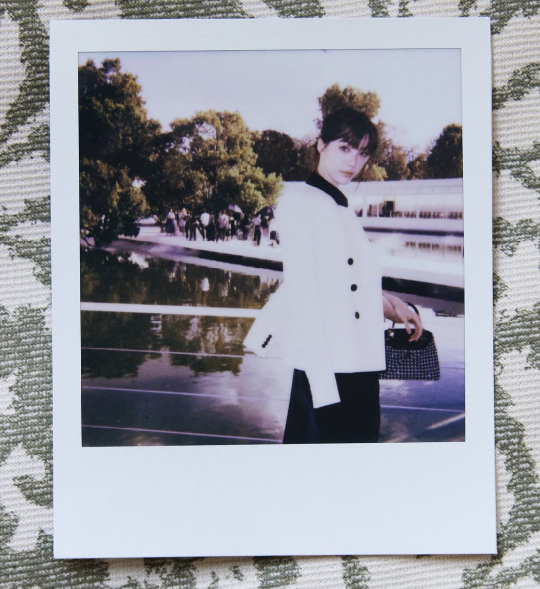 LingOrmMMFC's tweet photo. They really make every moment look beautiful. 🤍

(I want to get these Polaroid photos. 🥹)

LINGORM BA DIOR AT PFW 
#DiorSummer27xLingOrm
#LinglingKwong #OrmKornnaphat 
#LingOrm #Dior #DiorSummer27 #PFW https://t.co/WSnXDC5yrJ