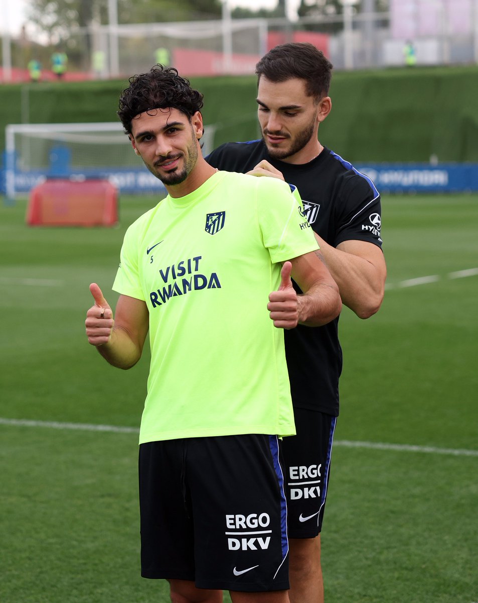 Atleti's tweet photo. 😁👍🏼 https://t.co/E9G9vVaRvE