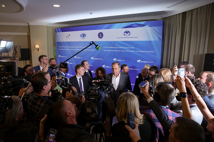 mfa_russia's tweet photo. 💬 Russia's FM Sergey #Lavrov on @Valdai_Club:

@SecRubio and I agreed that #RussiaUS contacts would take place soon.

Our experts need to agree on the dates and venue.

The discussions will focus on the functioning of our respective diplomatic missions.

https://t.co/2xecxn15yt https://t.co/fU1nU0j0yN