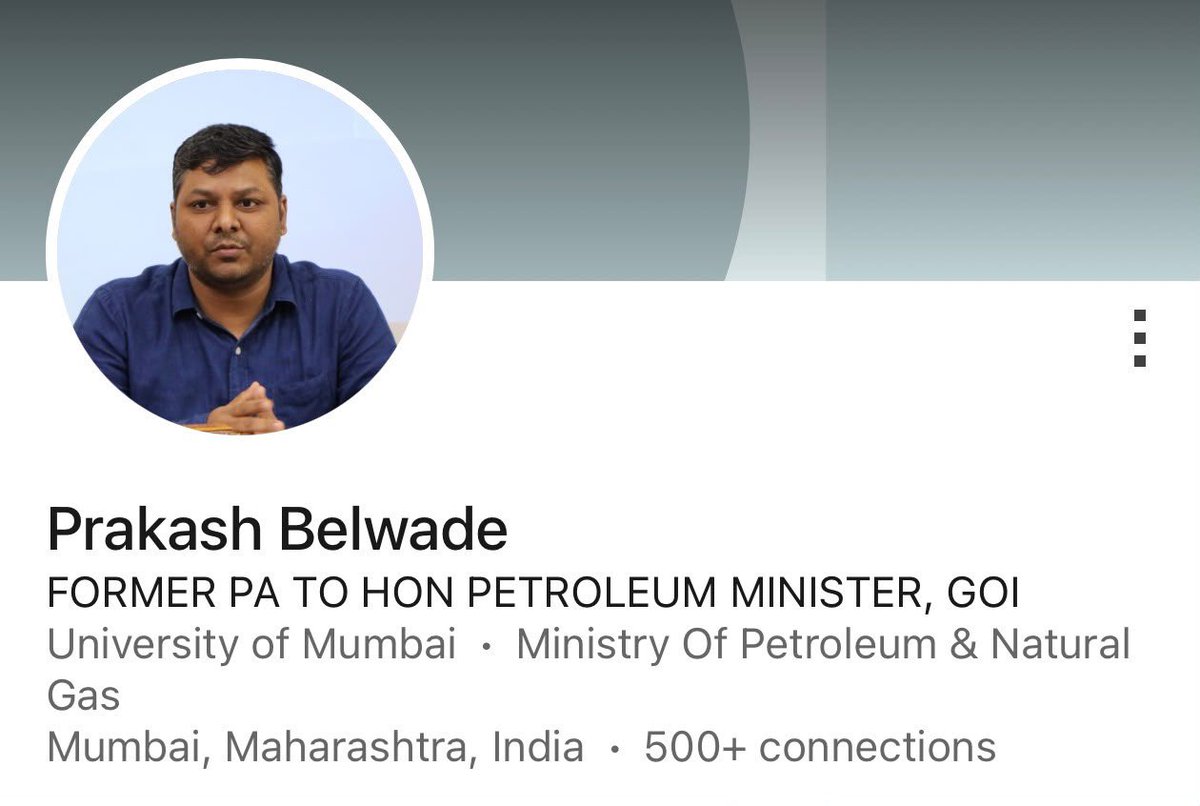 AshutoshRanka's tweet photo. After getting jobless at the hands of @Cockroachisback, Dharmendra Pradhan is now adjusting his team as “locals of Shivaji Park” 😂.

Next level clownery by the BJP. https://t.co/IjfASUrDmP