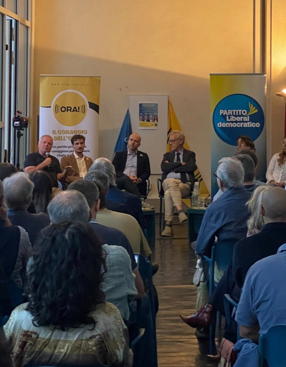 RiccSandretto's tweet photo. Ieri ho partecipato al dibattito tra ORA!, PLD e società civile su immigrazione e sicurezza, dove ho potuto esporre la posizione di @ora_italia su temi di particolare importanza per le grandi città come Torino.

Contrasto alla percezione di insicurezza con una maggiore presenza delle forze dell'ordine nei punti notoriamente più degradati delle nostre città;
sburocratizzazione delle forze di polizia e affiancamento di un nuovo ente adibito ai processi amministrativi di gestione dell'immigrazione, così da efficientare regolarizzazioni, permessi e rimpatri quando necessari;
superamento della bossi-fini e dei click day, a favore della reintroduzione del sistema degli sponsor, così da garantire un miglior rapporto tra immigrazione ed esigenze del tessuto economico italiano, di iniziative di regolarizzazione condizionata da formazione linguistica, civica e professionale, e di accordi bilaterali con paesi terzi che coniughino la collaborazione tra stati per i rimpatri e la formazione e selezione in loco degli immigrati che servono al sistema Paese. 

Un insieme di proposte che smonta i populismi di destra e sinistra, non nega nè cavalca i problemi, e riconosce il profondo legame tra legalità, immigrazione ed economia.

Interessanti le convergenze con gli esponenti del PLD presenti, il referente provinciale Francesco Rinella ed Emanuela Pistoia, della segreteria nazionale, a cui rinnovo i miei ringraziamenti.