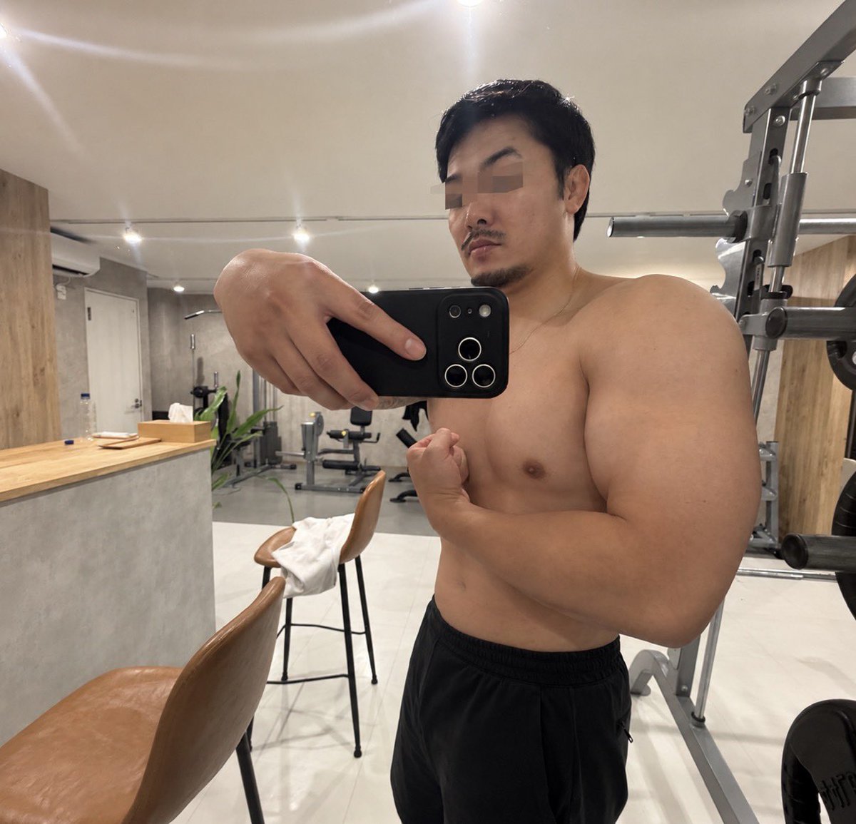 masatarou168's tweet photo. ガチムチが過ぎる🤭 https://t.co/ZpwVCjaNQ1