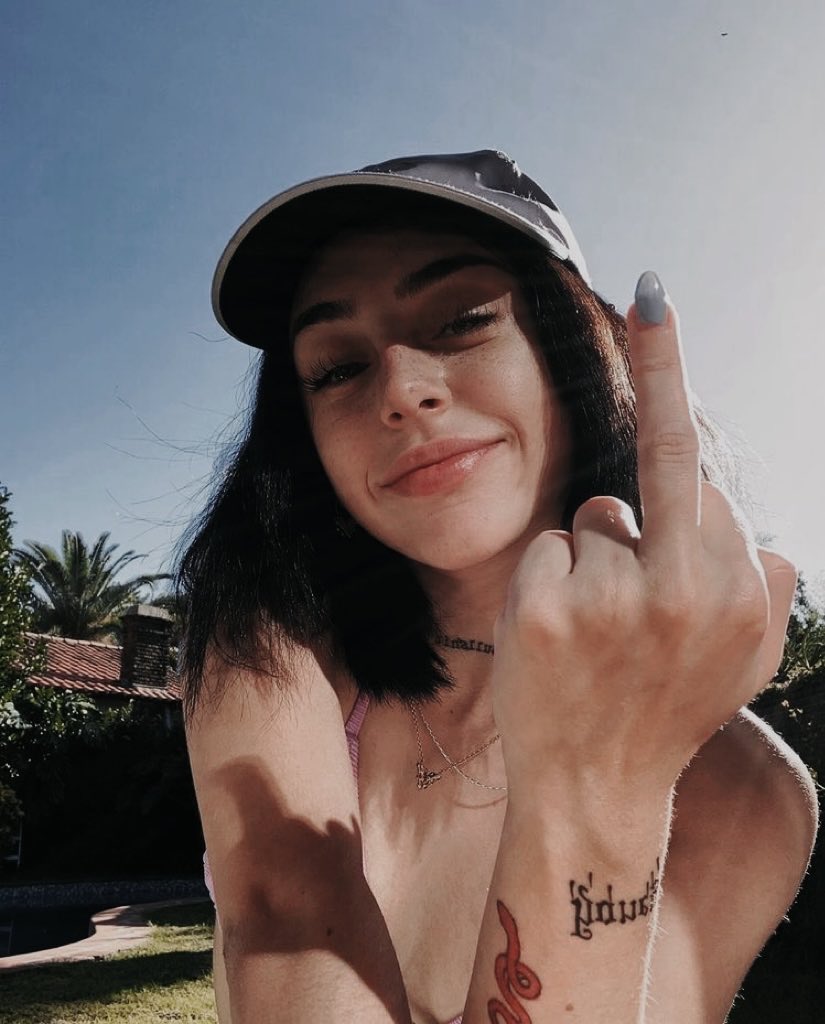 kiarawzt's tweet photo. hoy no hay buenos días para nadie 😬 https://t.co/laEspak8Kj