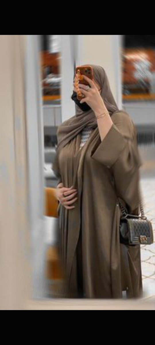 ro5vx's tweet photo. طبيبة 

زواج مسيار 

عمري 38سنة 
طولي 171وزني 64
جميلة بشرة بيضاء شعري طويل اسود 
منفصله بدون اولاد السكن موجود عندي سكن  أنيقة متحررة فكريا مثقفة مهتمة بنفسي ارغب بزواج مسيار ا��ا صار توافق  من الطرفين نعلن الزواج لايهم
#السعودية_العراق https://t.co/ESig3gj51N