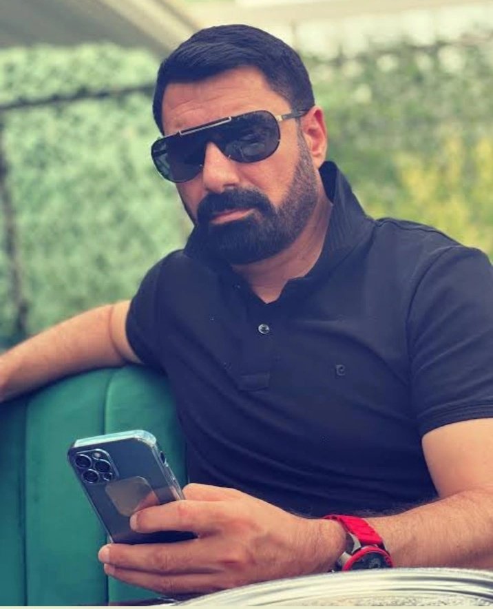 nocontexttvan's tweet photo. Gula Çiya dan mesaj beklerken evlendiğini görmüşümdür. https://t.co/ZSJTikolIH