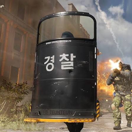 Novenom725's tweet photo. @CallofDuty Revert the riot shield as a primary!! https://t.co/sRf7qDXHJb