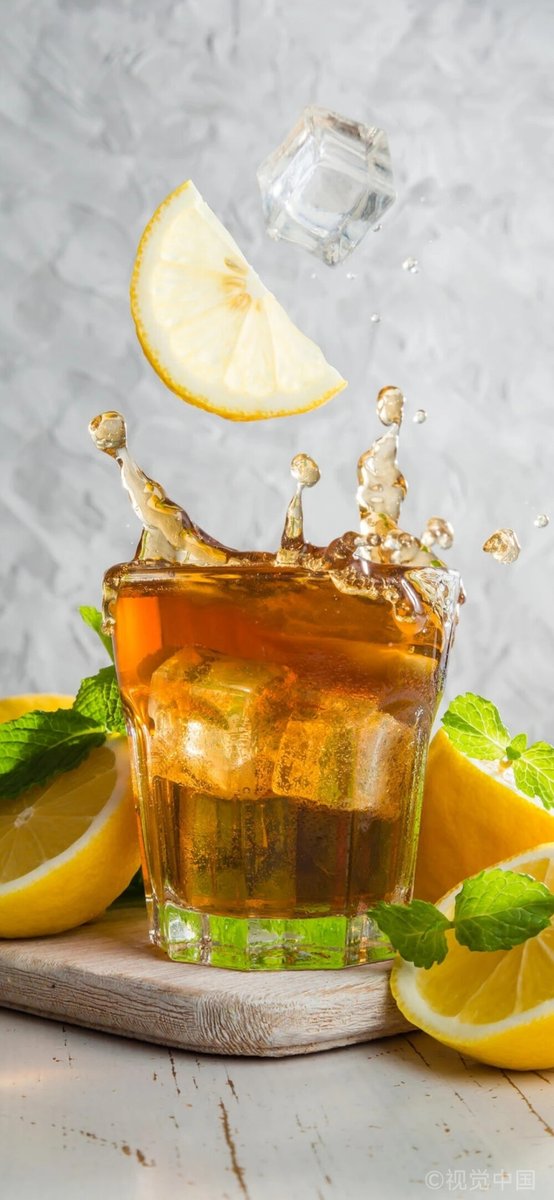 LaraCiampaias's tweet photo. Try our 5-min refreshing iced lemon honey tea! Slice 2 lemons, add 1 tbsp honey, pour cold water, and chill 10 mins. Perfect for hot afternoons , https://t.co/UIEJsVLxrK
