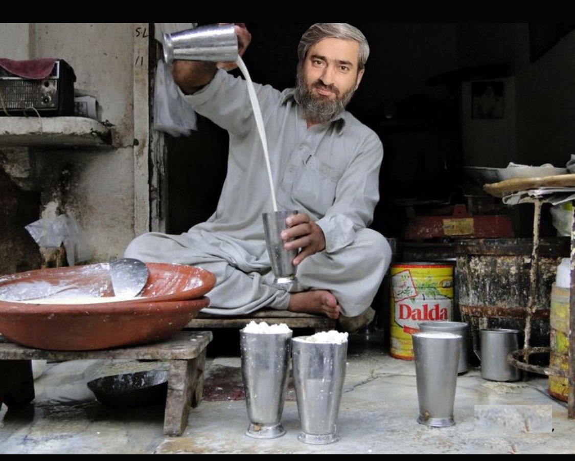 beingRebel9's tweet photo. ڈگری کی تصدیق کے ایک ہفتے بعد۔😭 https://t.co/2KfpixNO72