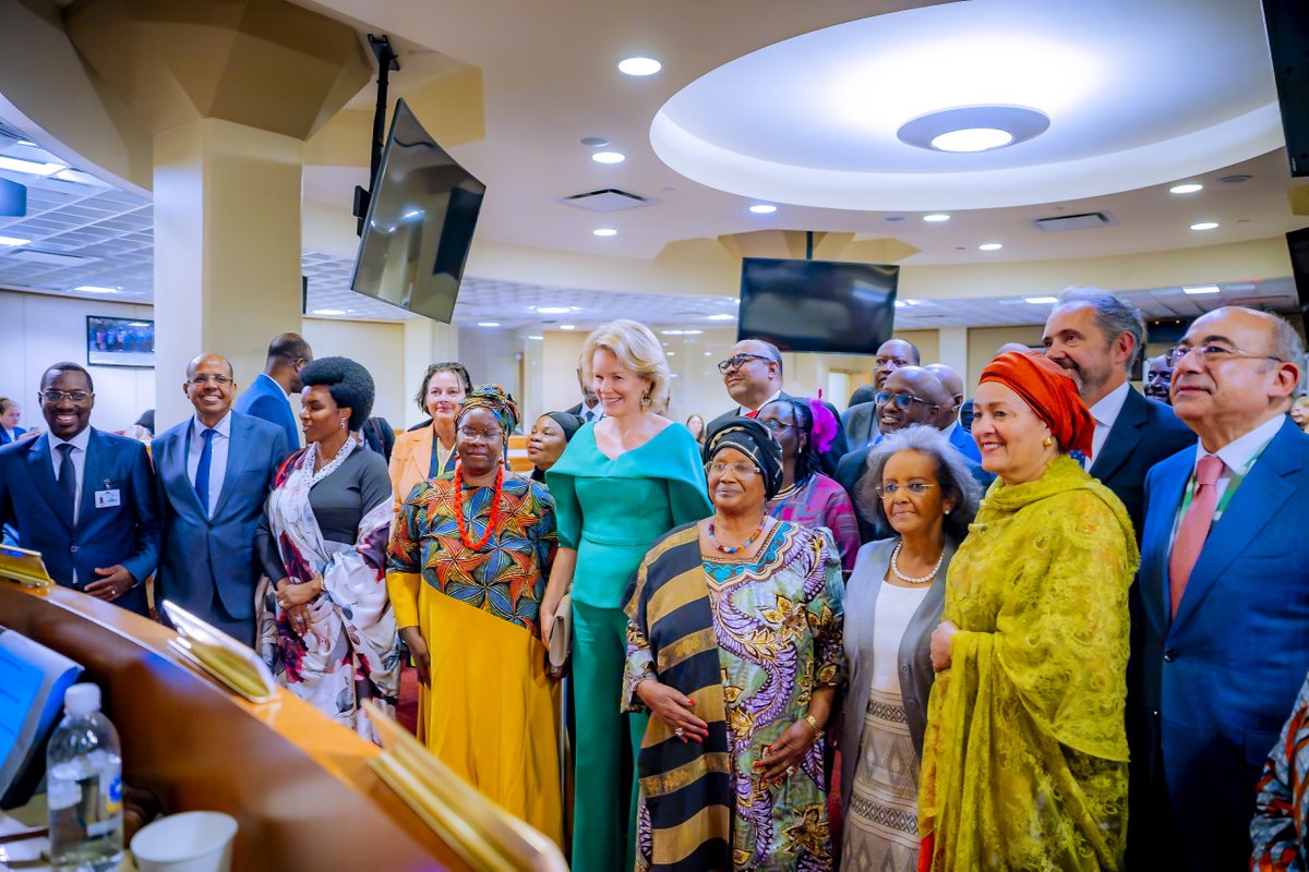 AminaJMohammed's tweet photo. Men go to war. 

Women are left to hold together what war broke and accept agreements they had no hand in shaping.

There can be no lasting peace in the Great Lakes region without women at the table and at the heart of prevention and decision-making. https://t.co/6OyUgzyJnf