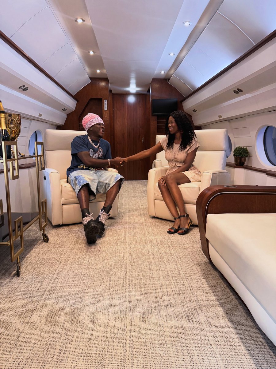 BhimNativesGh's tweet photo. ‘Expensive ah barman lifestyle’ ✈️ https://t.co/so8nhTXyvB