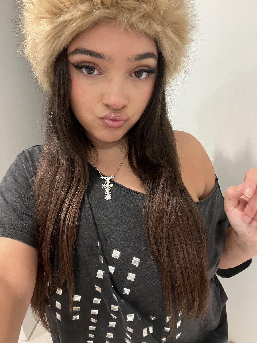 mariebrry's tweet photo. Meow ^.^ https://t.co/kJoIVI9ufQ