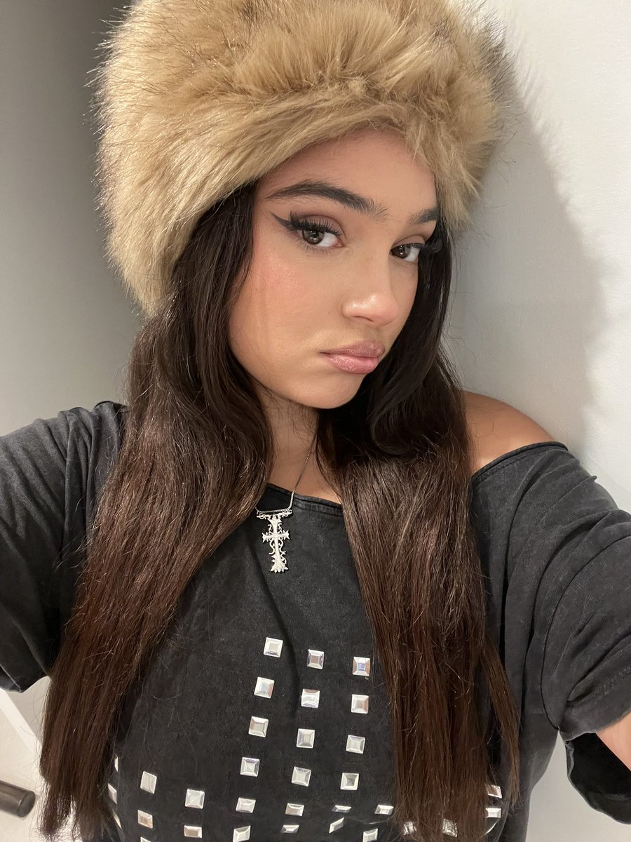 mariebrry's tweet photo. Meow ^.^ https://t.co/kJoIVI9ufQ