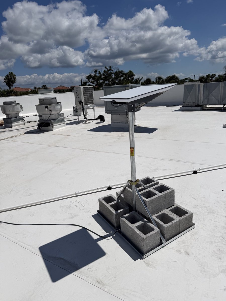 DeepSleepUSA's tweet photo. @RaptorBroz @SpaceX @Starlink @elonmusk I desperately need a @Tesla to get these jobs done! #sickofgas https://t.co/0j1QOE1CjQ