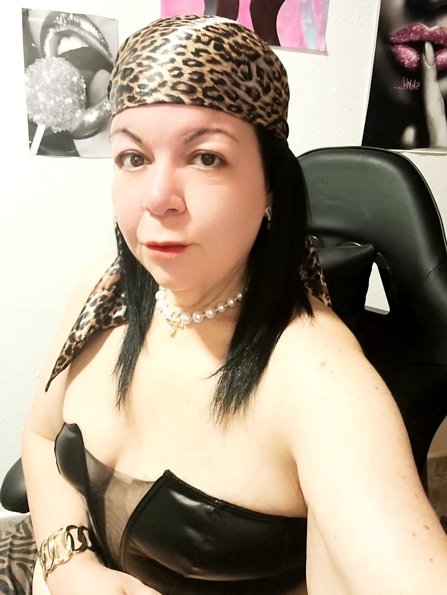 MiaCurvy43's tweet photo. Fierce and fabulous 🐆🔥 Love this look? See more on my profile 😉#BBW #Curvy #Milf #Style #PlusSize https://t.co/6zTCgm9KjB