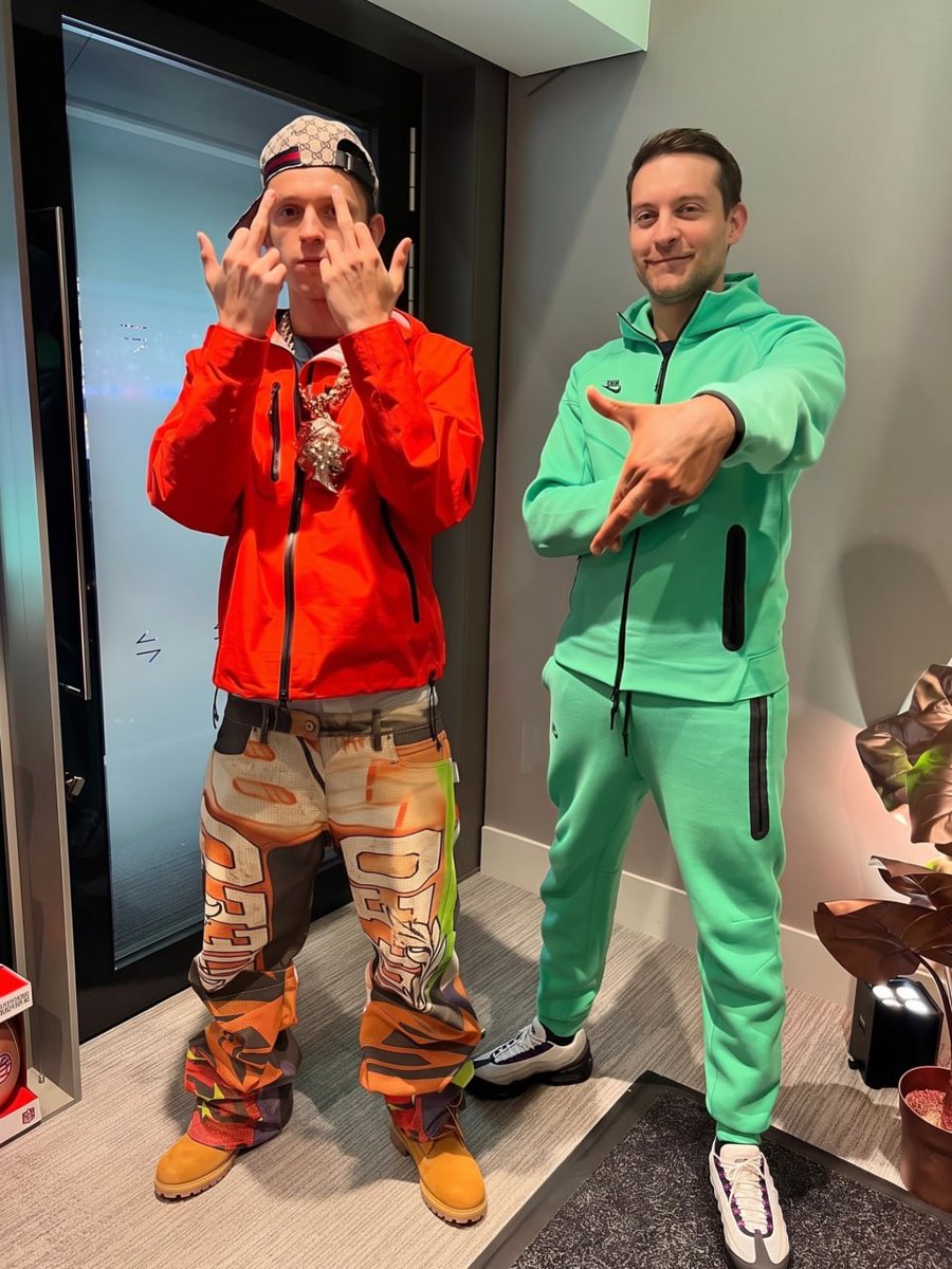 TobeyMagz's tweet photo. Run it up twin

$tobey https://t.co/oRD0enlk0k