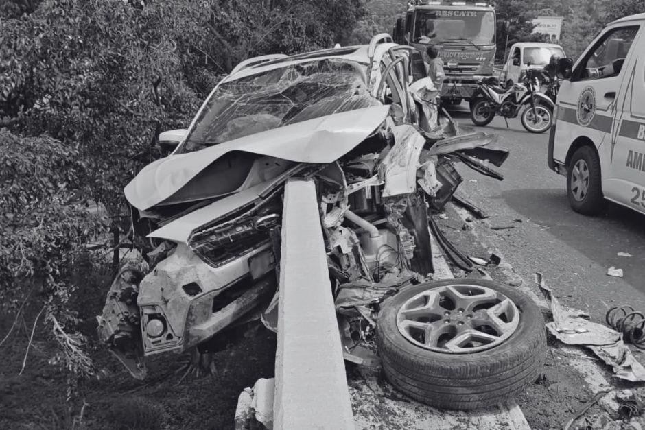 Fatal accidente: triple colisión deja un conductor fallecido en ruta al Pacífico