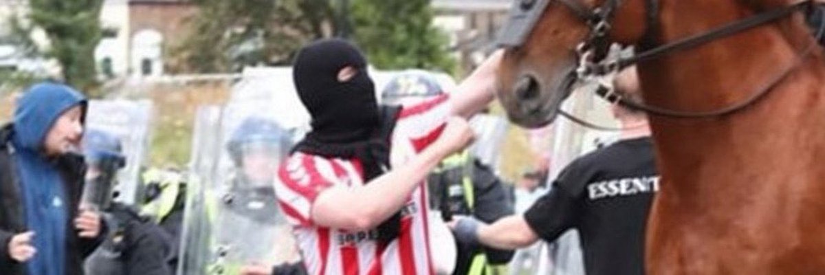 PaddyConvoy's tweet photo. @Footballfights And then the racists down the road copied, we can’t have fuck all👊🏻 https://t.co/Z5VuAe0ENh