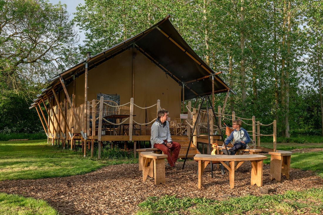 WeAcceptPets's tweet photo. πΏ Surrounded by beautiful countryside & overlooking a tranquil lake, Brook Meadow offers spacious grounds & a wonderfully peaceful setting for guests looking to escape everyday life & reconnect with nature.
Accepts πΆ π
https://t.co/bcN4CDZaVs
#BrookMeadow #CountrysideEscape https://t.co/0C0UJYuoSQ