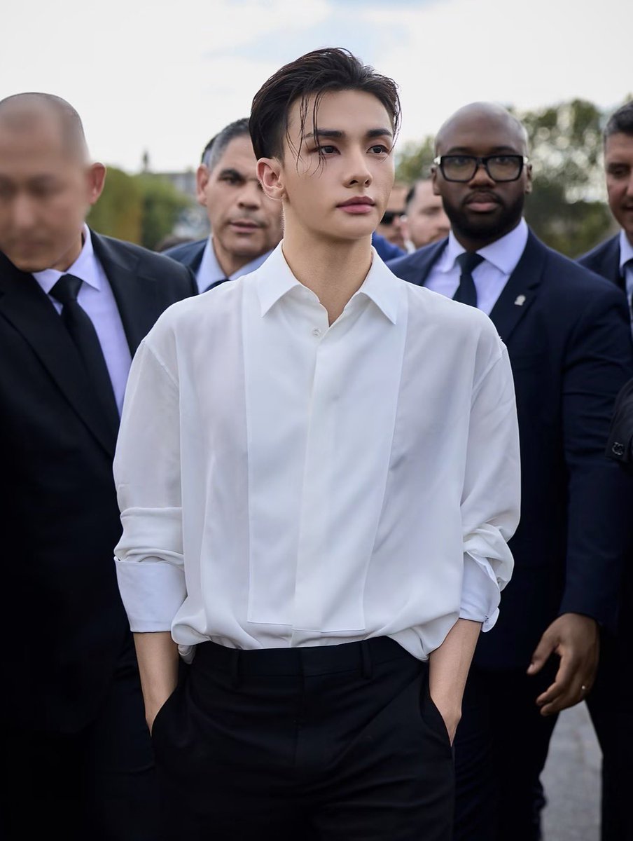 aryun_hj's tweet photo. 🔗이정무 포토그래퍼 

#DiorSummer27_HYUNJIN
#HYUNJIN_PFW26 https://t.co/LHCjNpAYLI