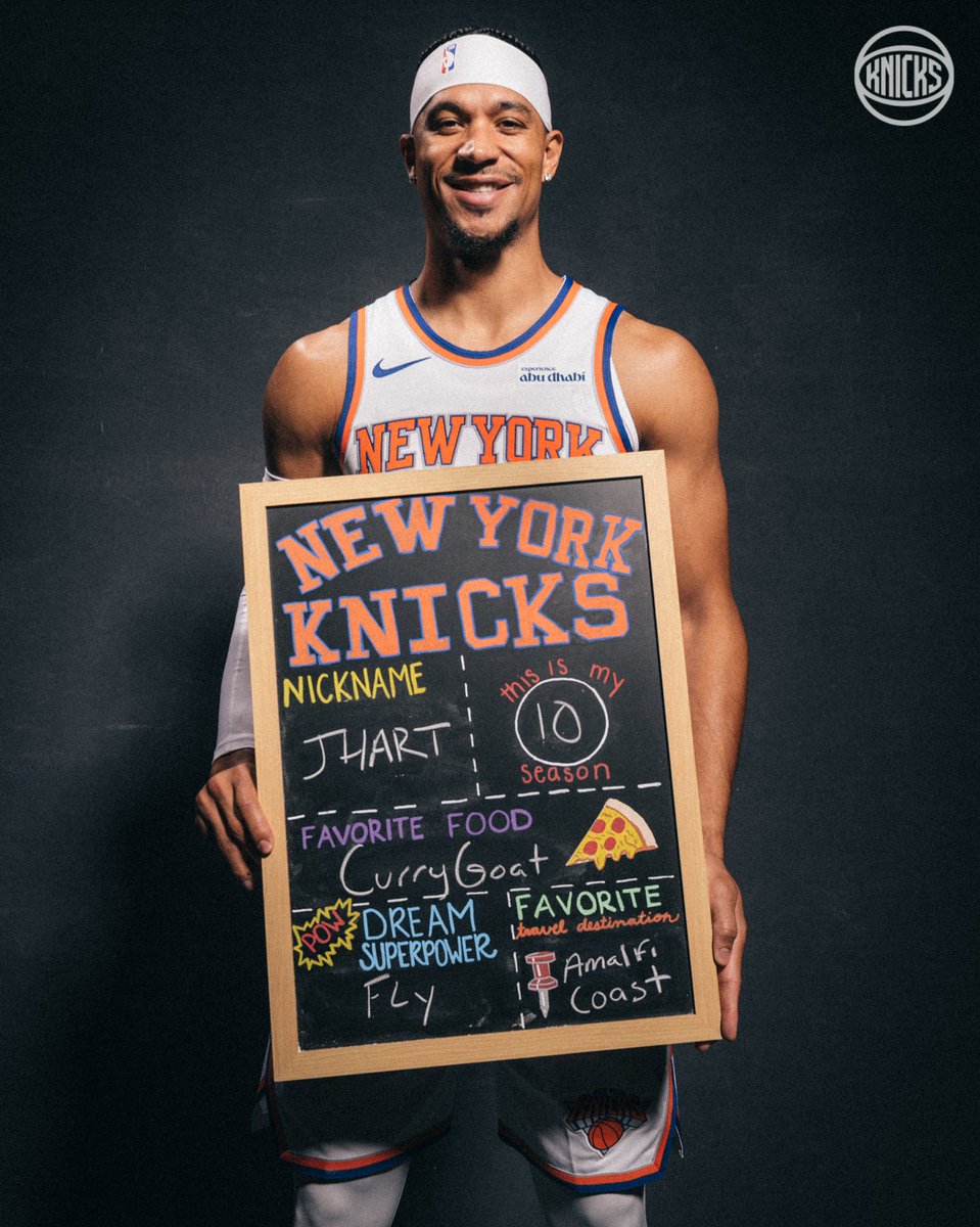 nyknicks's tweet photo. say cheese 😁 https://t.co/bw3ph1T0aA