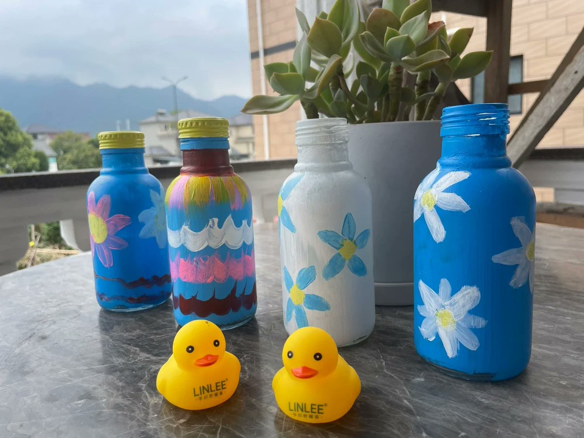 JoellaGreeixn's tweet photo. No tirés esas latas viejas Convertilas en macetas lindas para tu interior con pintura y unos simples cortes! （译文：别扔那些旧罐子！用点颜料和简单切割就能把它们变成好看的室内小花盆！） https://t.co/Yu4qcSxNKa