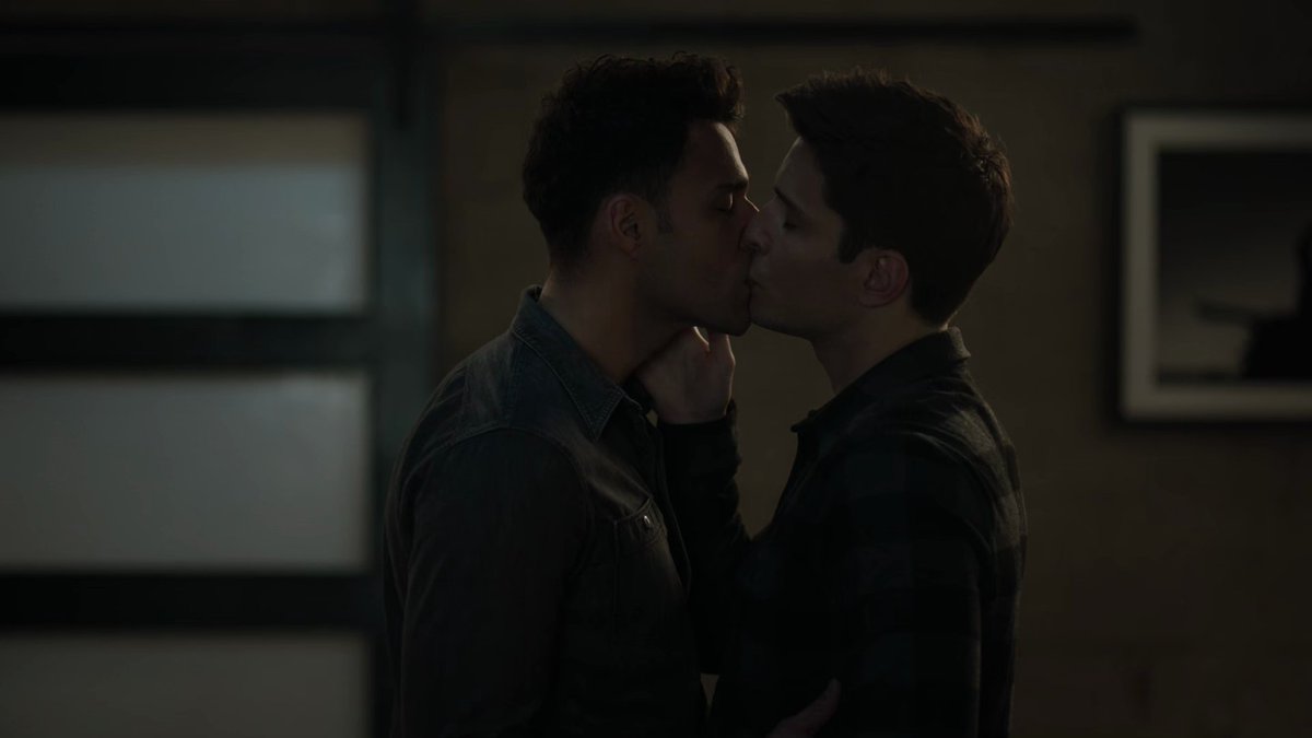 catshoujo's tweet photo. TV Show: 9-1-1 Lone Star
Episode: Swipe Left (S4E12)
Software Used: VLC Media Player
#911LoneStar #Tarlos #TarlosTuesday #TarlosSpinOff #RonenRubinstein #RafaelLSilva #TKStrand #TKTuesday #CarlosReyes https://t.co/1vi0lMDe3T