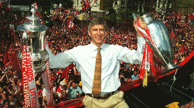 DailyAFC's tweet photo. There's only one Arsene Wenger 🎶 https://t.co/BJ71uYBYQI