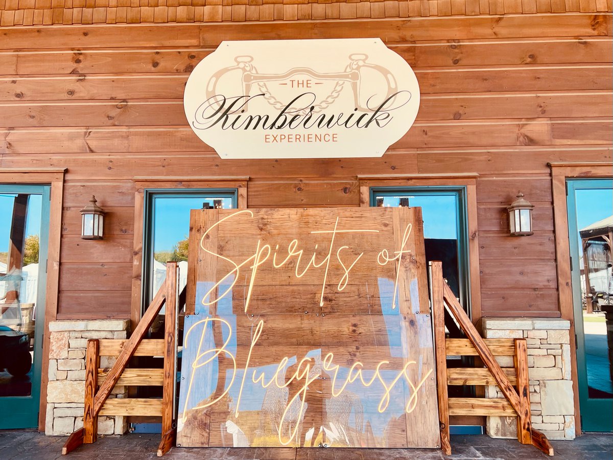 ArtofImpactco's tweet photo. What a way to wrap summer festival season 🪕🪕

AOI debuted Spirits of Bluegrass for nearly 20K fans — NC whiskey history, tastings, cocktails, live music, fireside chats + more 🥃

3 festivals. 3 unforgettable experiences.

From vision to venue, this is what we love to do ❤️ https://t.co/Q4WsdhfbGU