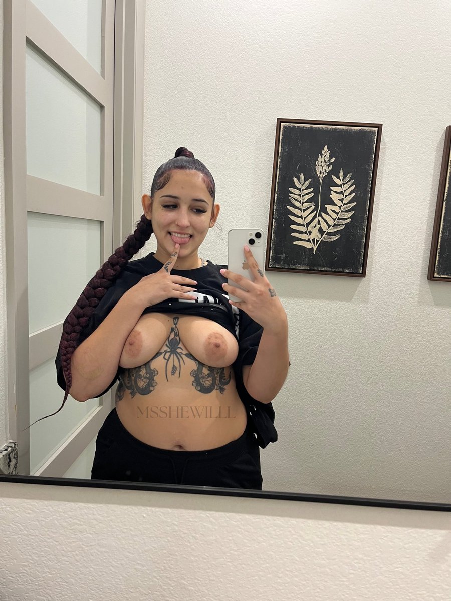 MSSHEWILLL's tweet photo. Happy titty Tuesday dada 😘 now let me see that big dick please 🤤 https://t.co/vaPSqvrnQt