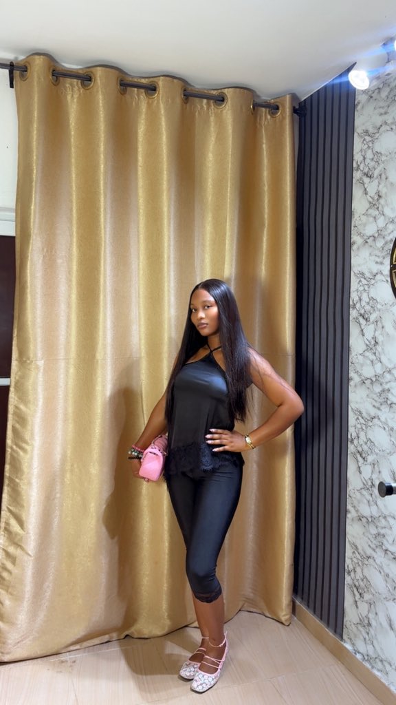 JoycyGold's tweet photo. My look for my birthday dinner 🎂🎉🎉🎉 https://t.co/VpgVCDfqtq