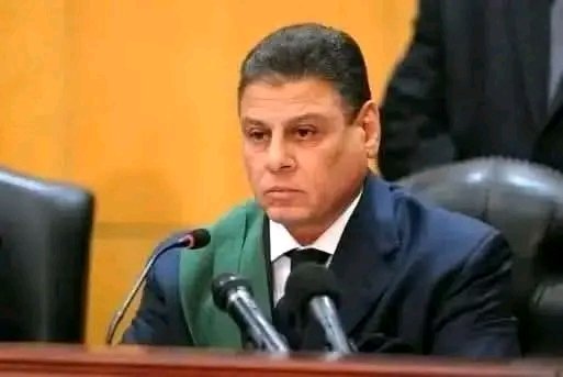 HamdanRefa3762's tweet photo. المستشار محمد شرين فهمي يصاب بوعكة صحيه وتم نقله الى المستشفى سريعا بعد تدهور حالته الصحية بعد تأثره بوفاة احمد الزند وهو حاليا في العناية المركزة 😁
يامسهل يارب 
عاوزين نشغل ال دي جى 🎵🎶 https://t.co/DlHHvkfnID