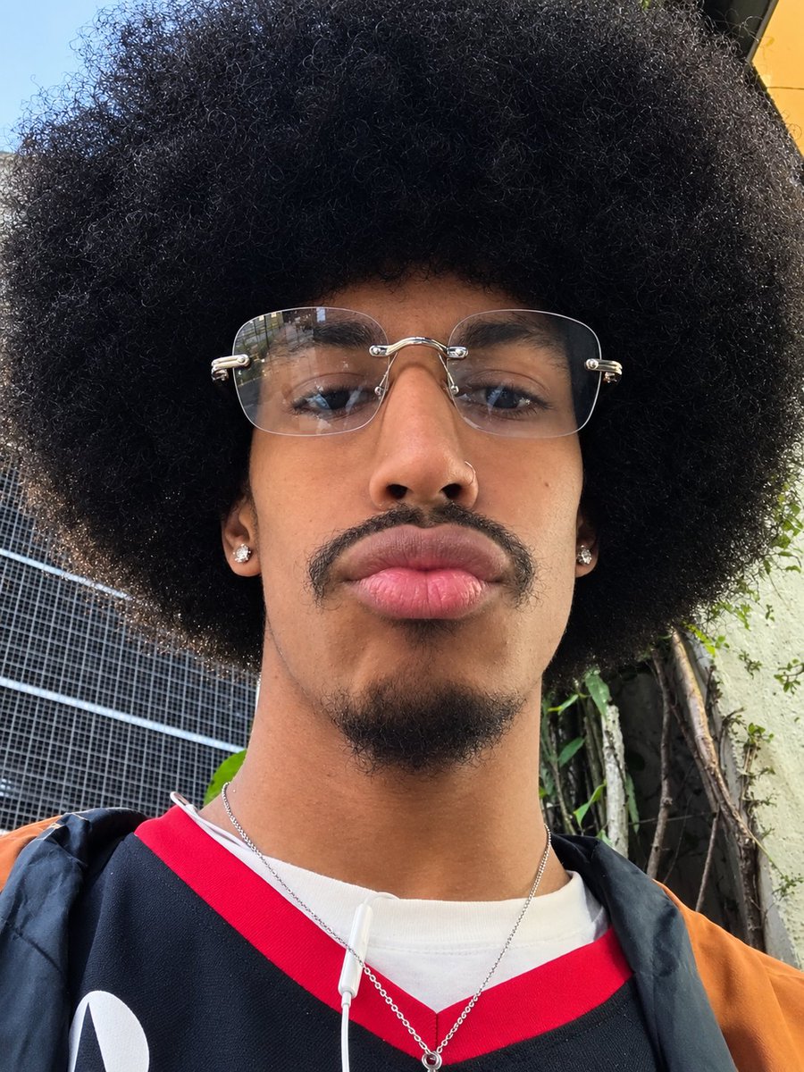 Wallacy2005's tweet photo. @EudaisioSilva Não liguem muito pra my face não kkkkk https://t.co/ijAx99llKZ