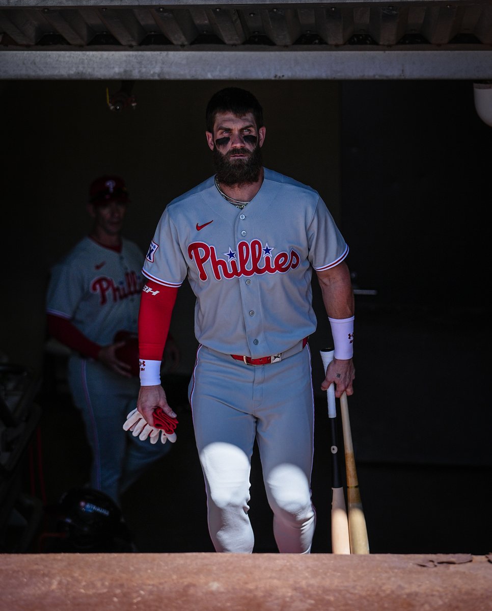 Phillies's tweet photo. Show time https://t.co/TMSCTHFpQC