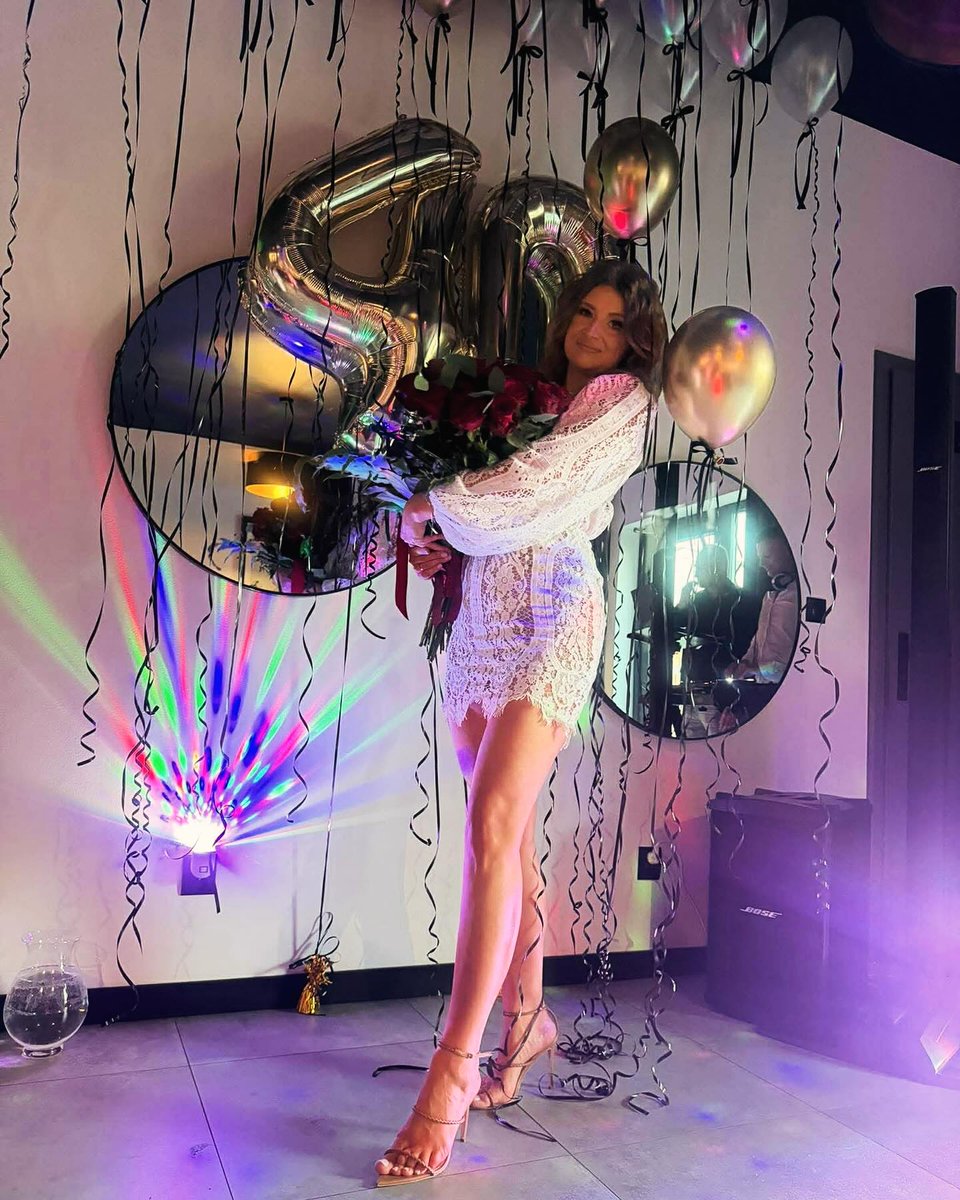 JeniseTerue2's tweet photo. So lucky to have you by my side. Happy birthday to me—your special day. https://t.co/gfMA0sC7iF