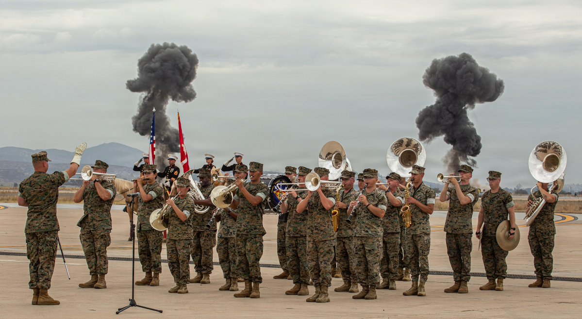 USMC's tweet photo. America's Airshow https://t.co/WPYeUKvYje