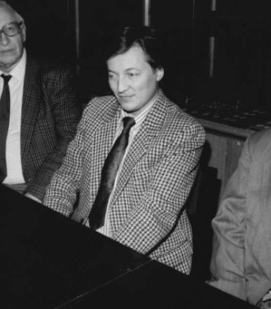 d3re000's tweet photo. photos from karpov's early twink death era always make me so emotional. unc thinks he still got it 🥺🥺 https://t.co/kBmghcIq4P