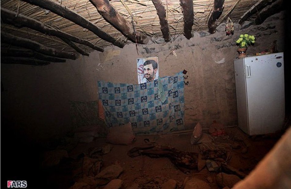 tanindfj's tweet photo. @Alinajmiaverag @kartir0_0 دکوراسیون داخلی بینظیر خانه شما https://t.co/57owvWQE0o