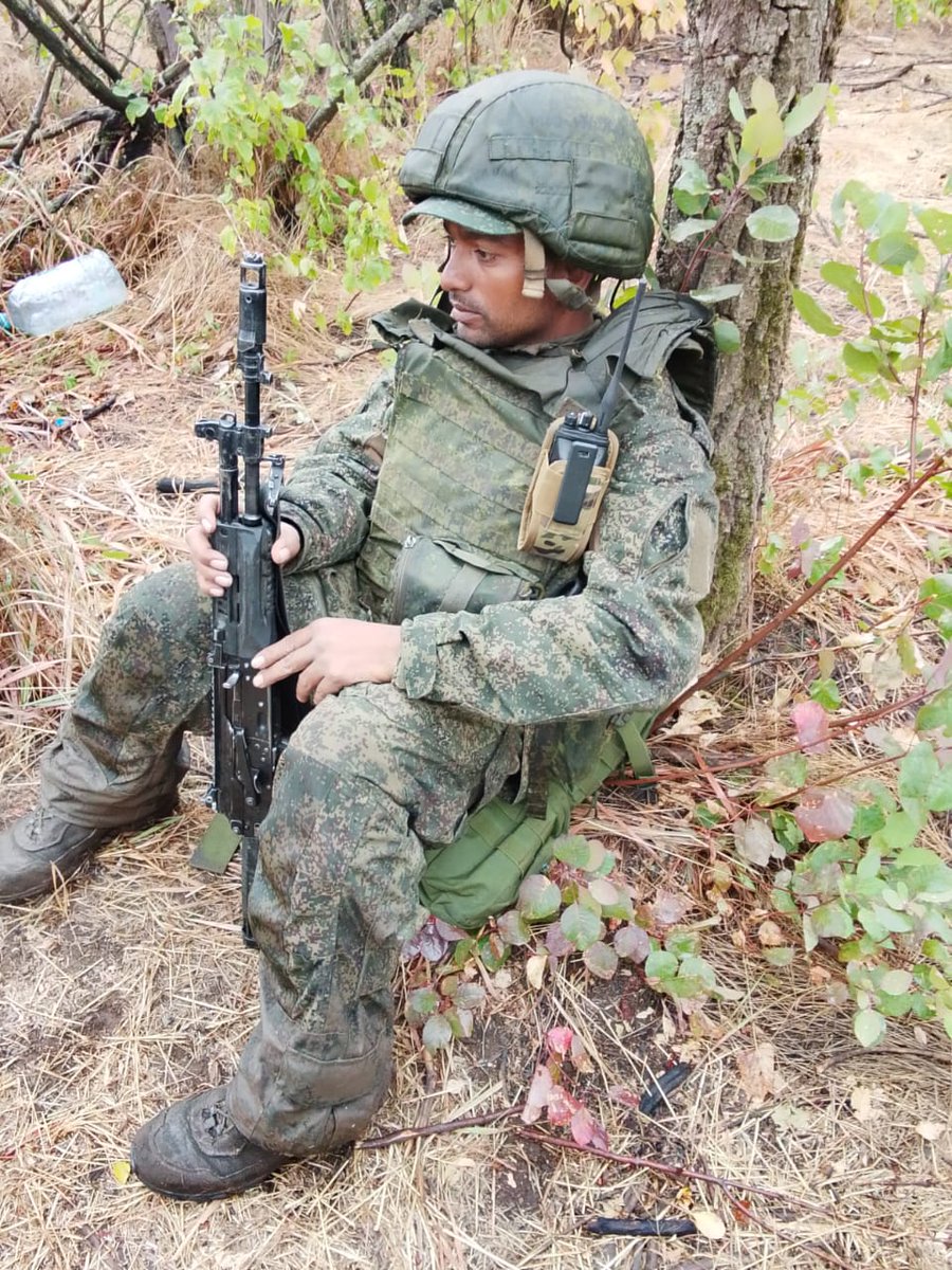 TOIHyderabad's tweet photo. 🚨4 Telangana men ‘tricked’ into Russian military service

Four men from #Telangana who travelled to #Russia seeking civilian jobs are pleading with their families and the Indian #government to bring them home

🔴 What they allege:
• Promised garden-cleaning jobs with ₹2 lakh monthly salary
• Paid ₹3 lakh each to agents
• Taken to a military camp after a 12–15-hour journey
• Phones allegedly confiscated
• Put through weapons training
• Made to wear military uniforms
• Some allegedly sent towards the Ukraine frontline

📍 Families say the men are in the Russian-controlled #Donetsk region

In audio messages sent to their families, the men reportedly spoke of artillery fire and #bomb #attacks, with one warning that “today might be our last day.”

The families have appealed to PM @narendramodi to intervene and seek their safe return.

The four men are from #Nizamabad and #Kamareddy districts

#Telangana #Russia #UkraineWar #RussianArmy #Hyderabad #Nizamabad #Kamareddy #IndianCitizens #Warfront #RussiaUkraine

@sudhakarudumula
