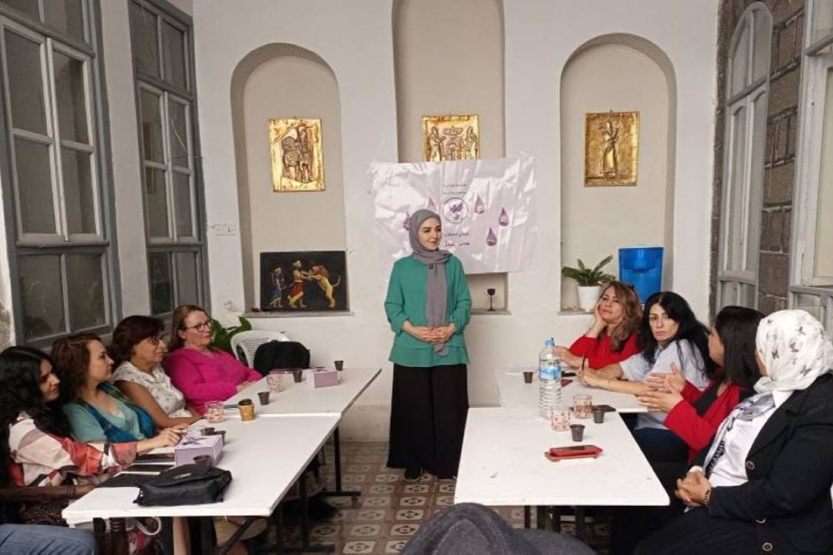 SyriacPress's tweet photo. Izla Women’s Foundation holds lecture on women’s mental health in Daramsuq
#IzlaWomensFoundation #WomenInSyria #MentalHealth #SyrianWomen #WomensHealth #Damascus #Daramsuq #Syria #WomenEmpowerment
https://t.co/NdBuFXZ15E https://t.co/WGWN1mjQfm