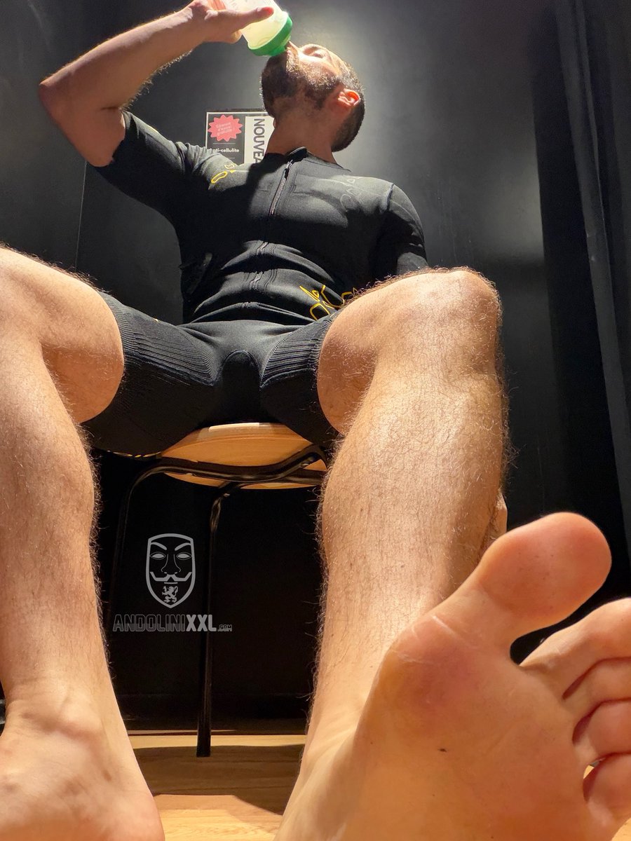 Andolini691's tweet photo. Tu prends ton pied 🦶🏻?! https://t.co/YTz3BgzLir