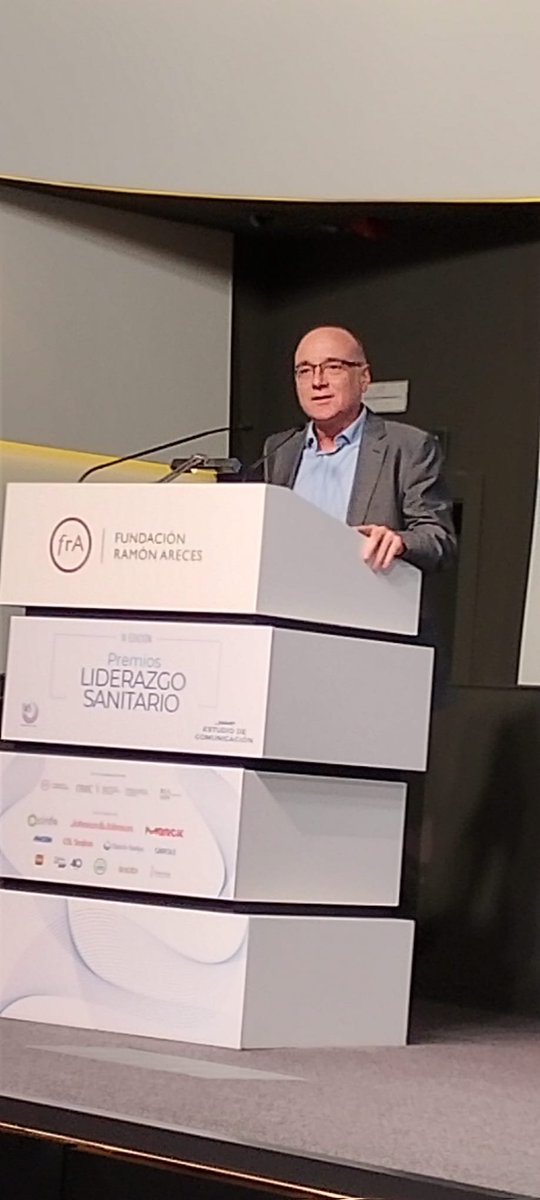 astursalud's tweet photo. 🏅El @GobAsturias y el @HUCA_Asturias reciben 𝗱𝗼𝘀 𝗽𝗿𝗲𝗺𝗶𝗼𝘀 𝗟𝗶𝗱𝗲𝗿𝗮𝘇𝗴𝗼 𝗦𝗮𝗻𝗶𝘁𝗮𝗿𝗶𝗼 por su estrategia de salud mental y su modelo de gestión hospitalaria

👉🏻Los galardones consolidan la 𝗮𝗽𝘂𝗲𝘀𝘁𝗮 𝗽𝗼𝗿 𝗹𝗮 𝗲𝘅𝗰𝗲𝗹𝗲𝗻𝗰𝗶𝗮 𝗱𝗲 𝗹𝗮 𝘀𝗮𝗻𝗶𝗱𝗮𝗱 𝗮𝘀𝘁𝘂𝗿𝗶𝗮𝗻𝗮 y se suman a otros reconocimientos nacionales obtenidos recientemente

Más ℹ️https://t.co/kH1UyodT1L