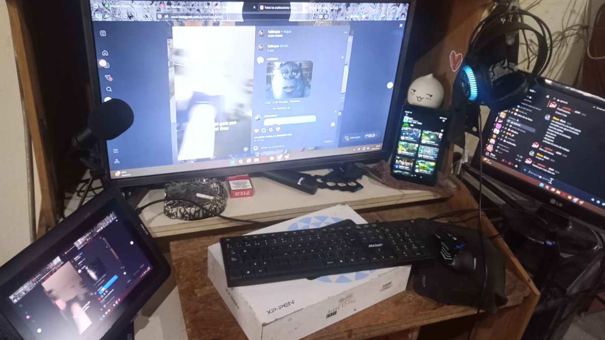 MemeB0o's tweet photo. more screens...🤡 https://t.co/DT1UMbb5Gj