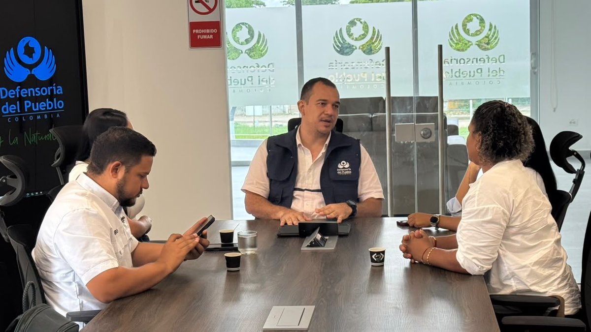 DefensoriaCol's tweet photo. Sostuvimos una reunión con la Junta Directiva de la Asociación de Personeros de Córdoba (Apecor), en Montería, para fortalecer el diálogo y la articulación interinstitucional en favor de la protección de los derechos humanos en el territorio.

Durante el encuentro, identificamos acciones conjuntas orientadas a ampliar la presencia institucional, promover los derechos y brindar una atención oportuna a las comunidades.

Continuamos trabajando de manera articulada con las personerías para contribuir a la garantía efectiva de los derechos humanos.