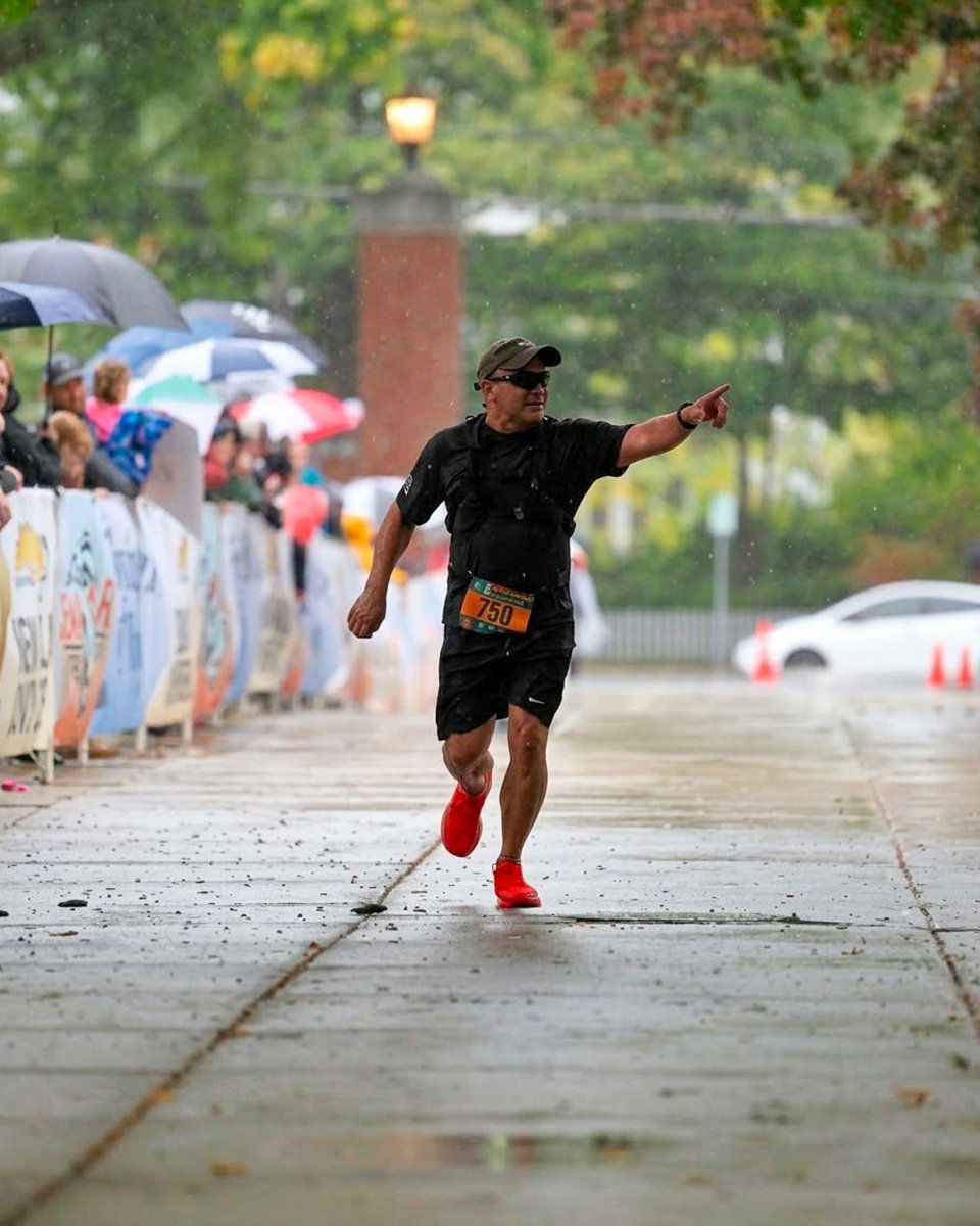 TheLabelExperts's tweet photo. EIM was proud to sponsor last Sunday’s Clarence DeMar Marathon. We love supporting local events, but there’s nothing quite like being part of them. Several EIM team members laced up for the 13.1-mile half marathon. Great to see our team putting in the miles! https://t.co/obJp1O91FF