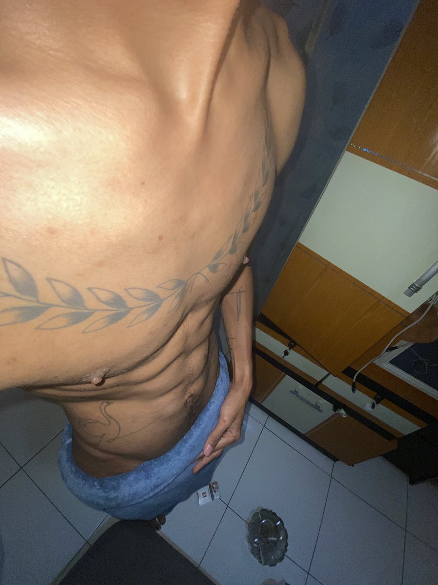 kanda_T2's tweet photo. aku baru selesai mandi kmu siap siap ya nanti aku jemput 🤗 https://t.co/7E7VfnBEgt