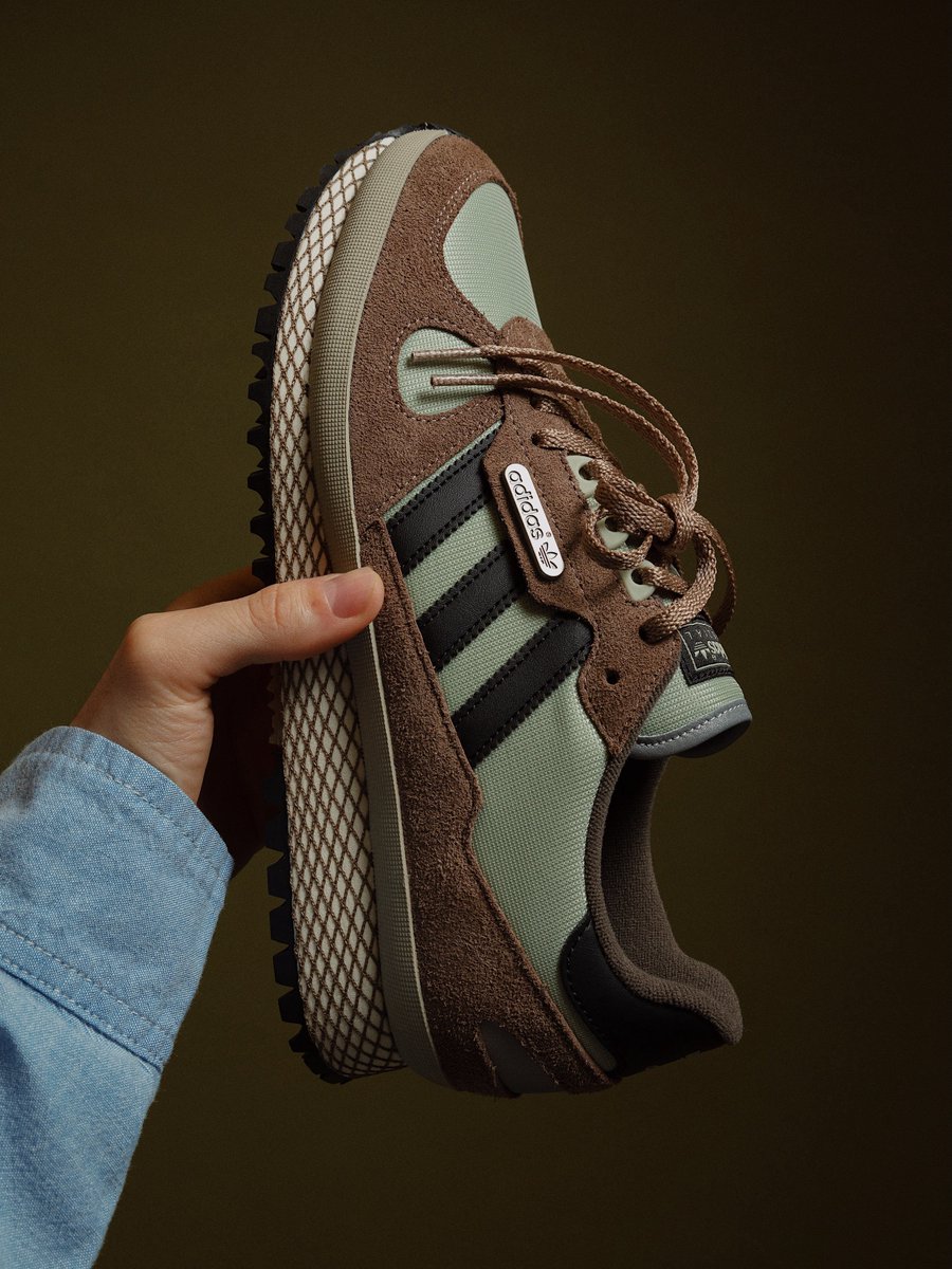 sneakersfandom's tweet photo. https://t.co/JLP8kjJD35