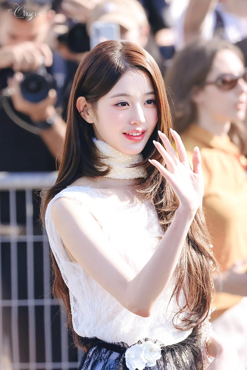Oliuyi_0831's tweet photo. 260929☀️

 #아이브 #IVE #장원영 #JANGWONYOUNG #원영 #WONYOUNG #ウォニョン
#WonyoungxDiorSS27
#DiorSS27 @Dior https://t.co/29J0P86bdL